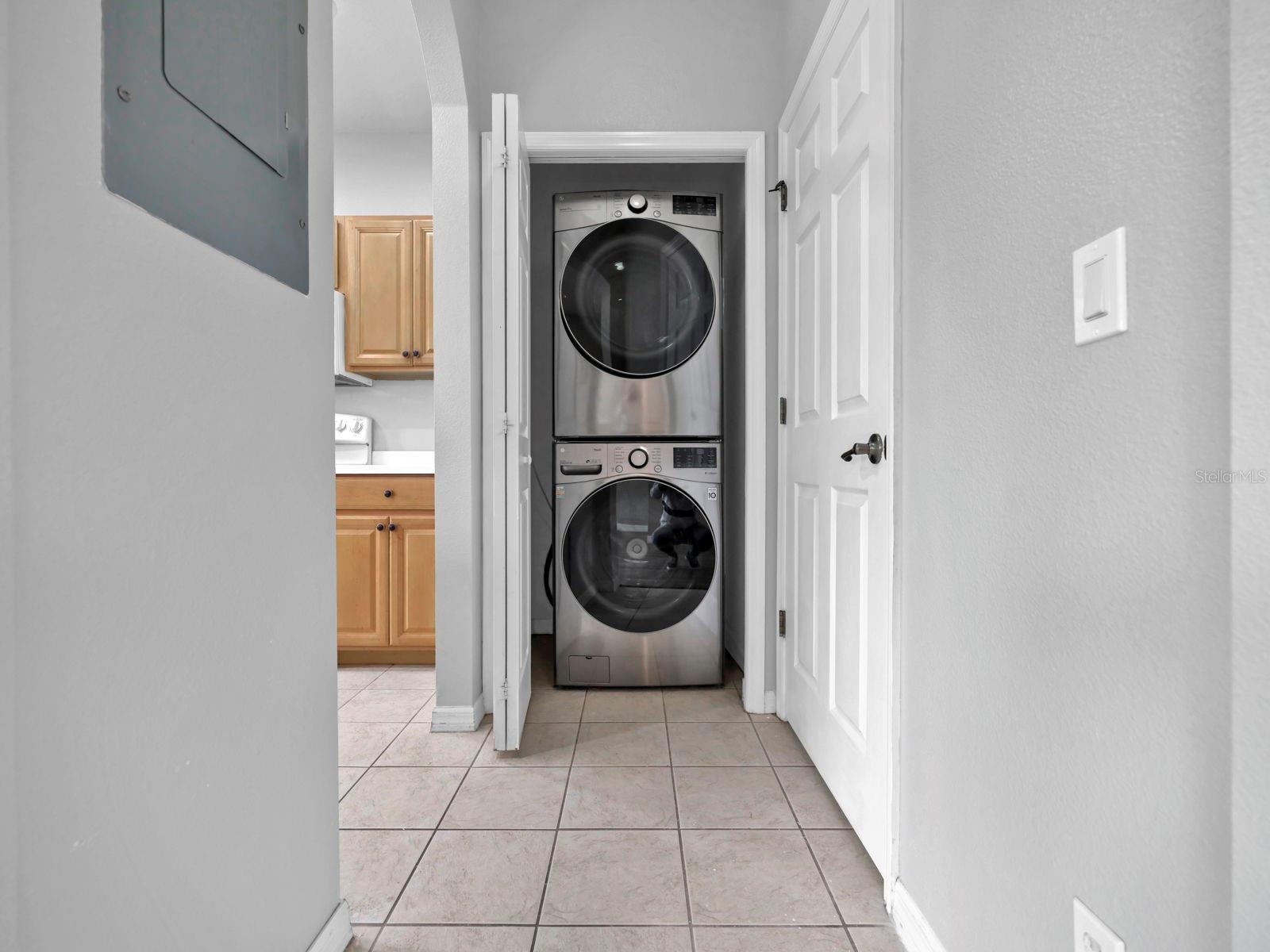 Image 14 of 40 For 208 Cape Harbour Loop 102