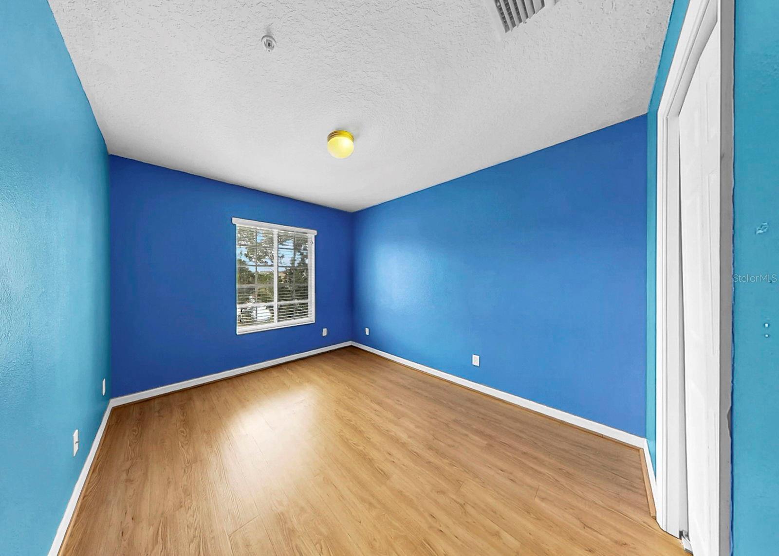 Image 20 of 40 For 208 Cape Harbour Loop 102