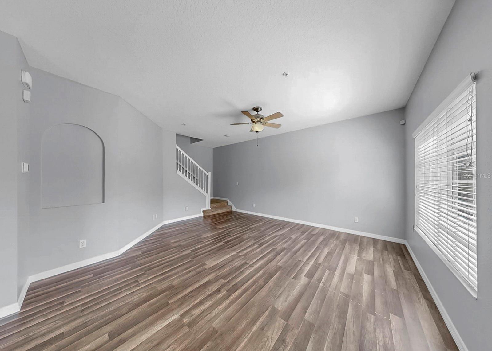 Image 4 of 40 For 208 Cape Harbour Loop 102