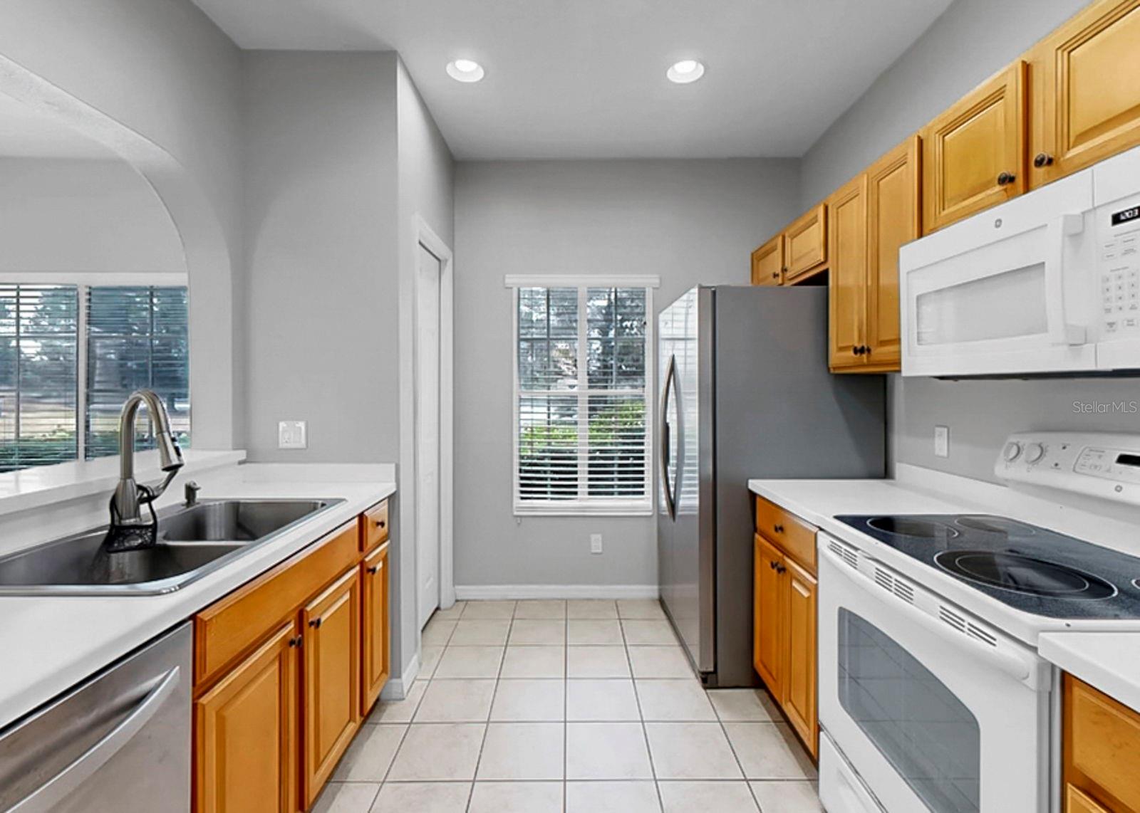 Image 9 of 40 For 208 Cape Harbour Loop 102