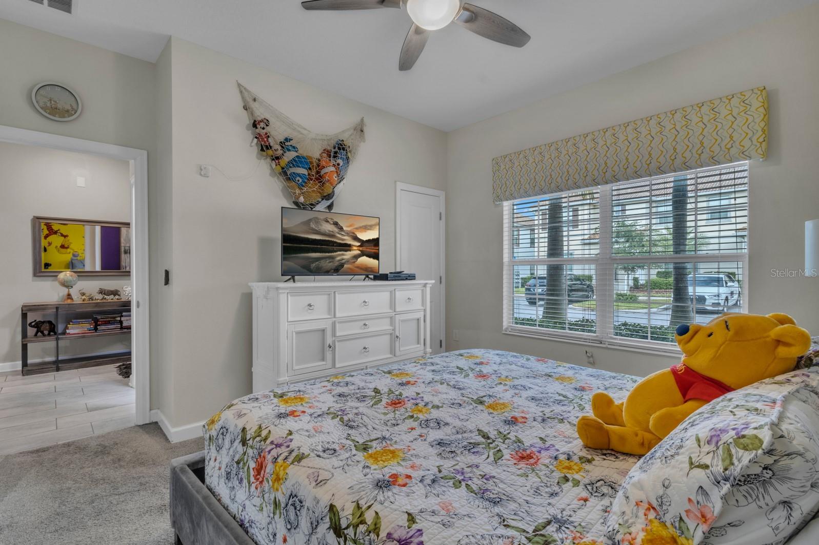 Image 9 of 29 For 4815 Love Storey Lane