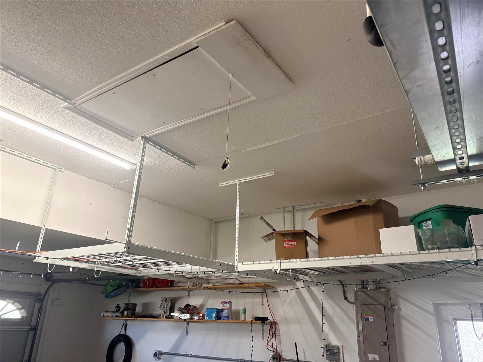 Listing photo id 25 for 7207 39th Lane E