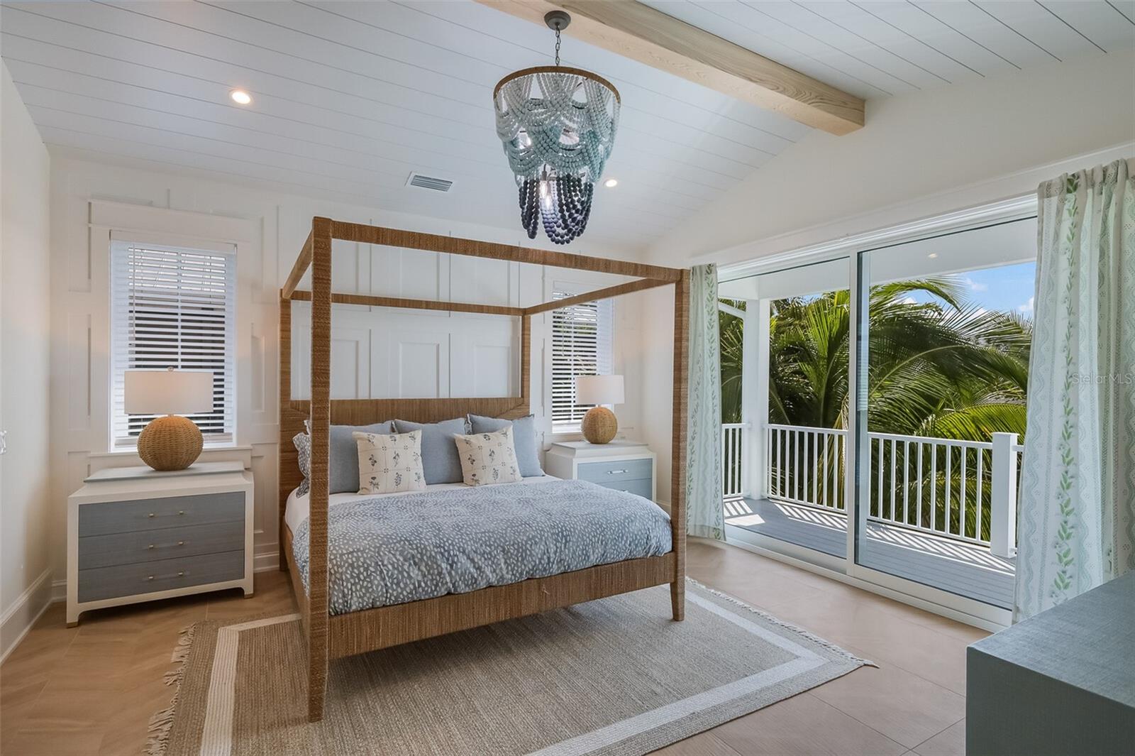 Image 24 of 61 For 227 Harbor Drive