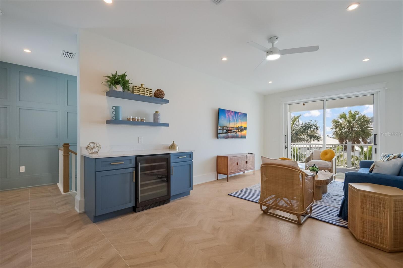 Image 31 of 61 For 227 Harbor Drive