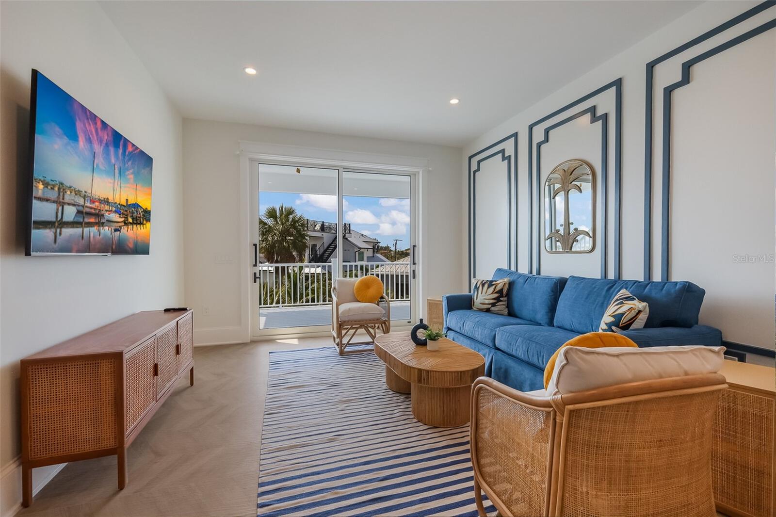 Image 34 of 61 For 227 Harbor Drive