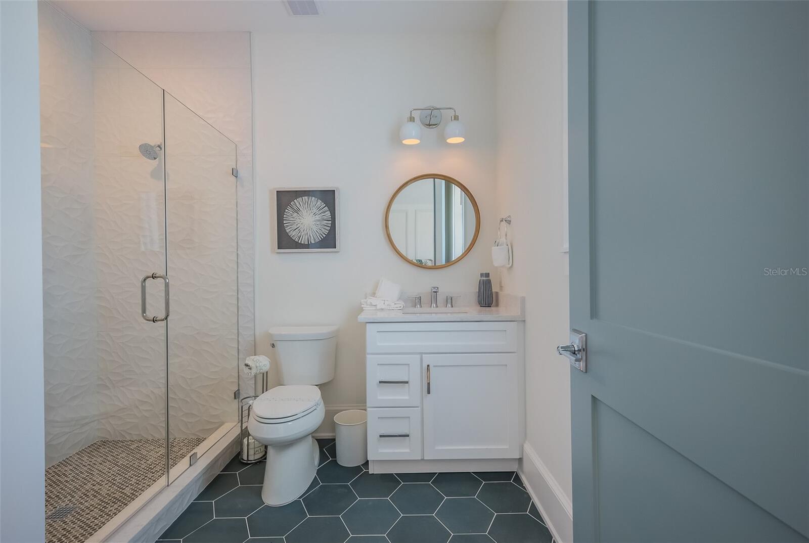 Image 41 of 61 For 227 Harbor Drive