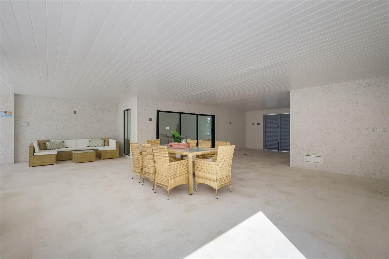 Image 47 of 61 For 227 Harbor Drive