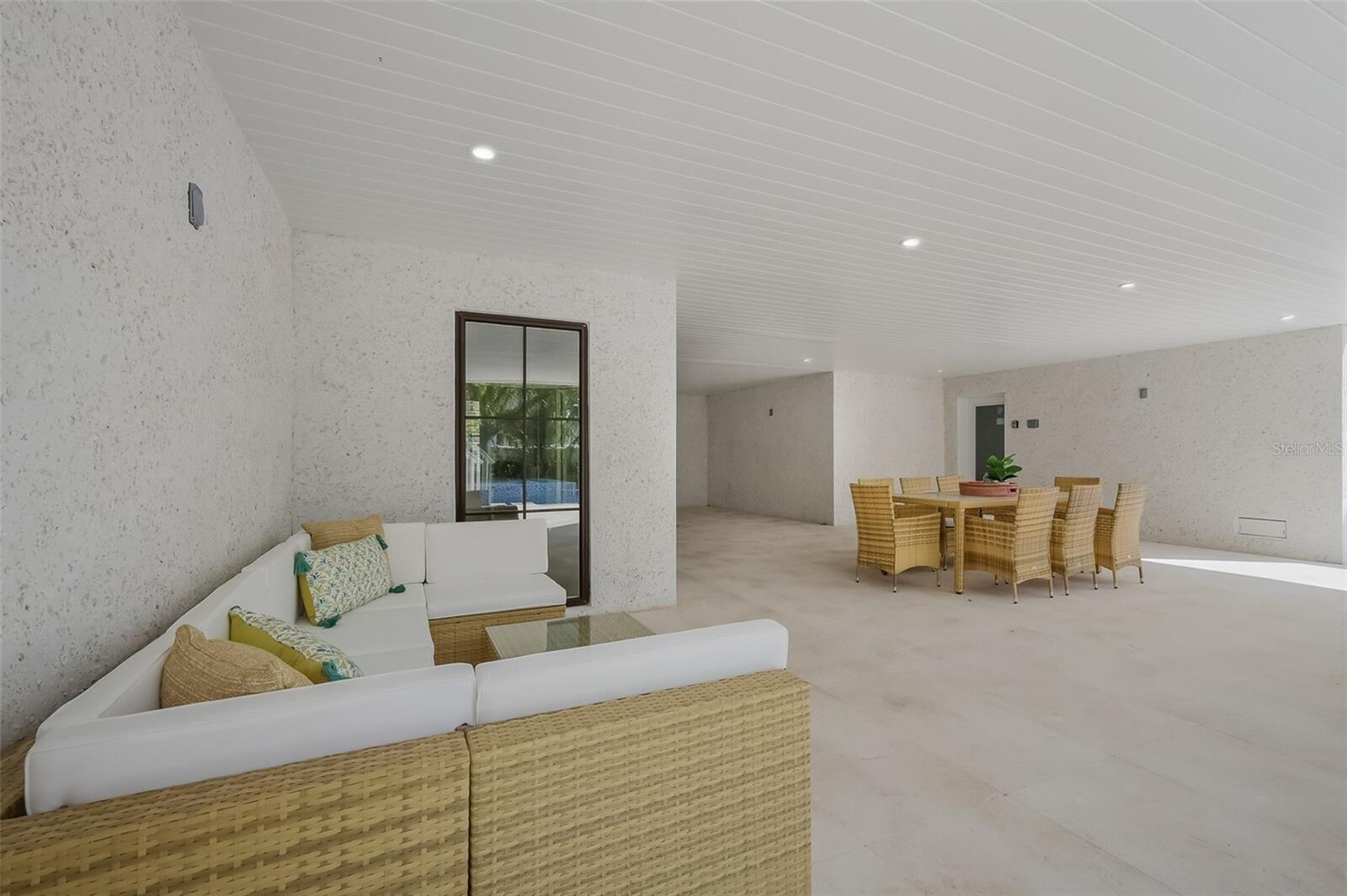 Image 48 of 61 For 227 Harbor Drive