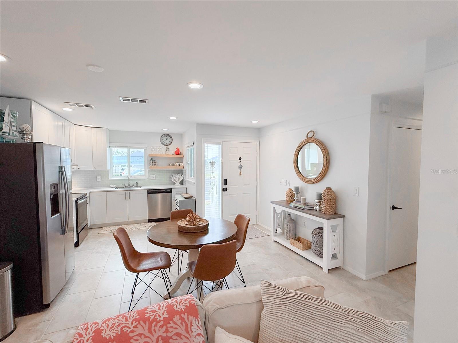 Image 5 of 25 For 863 Audubon Drive 863