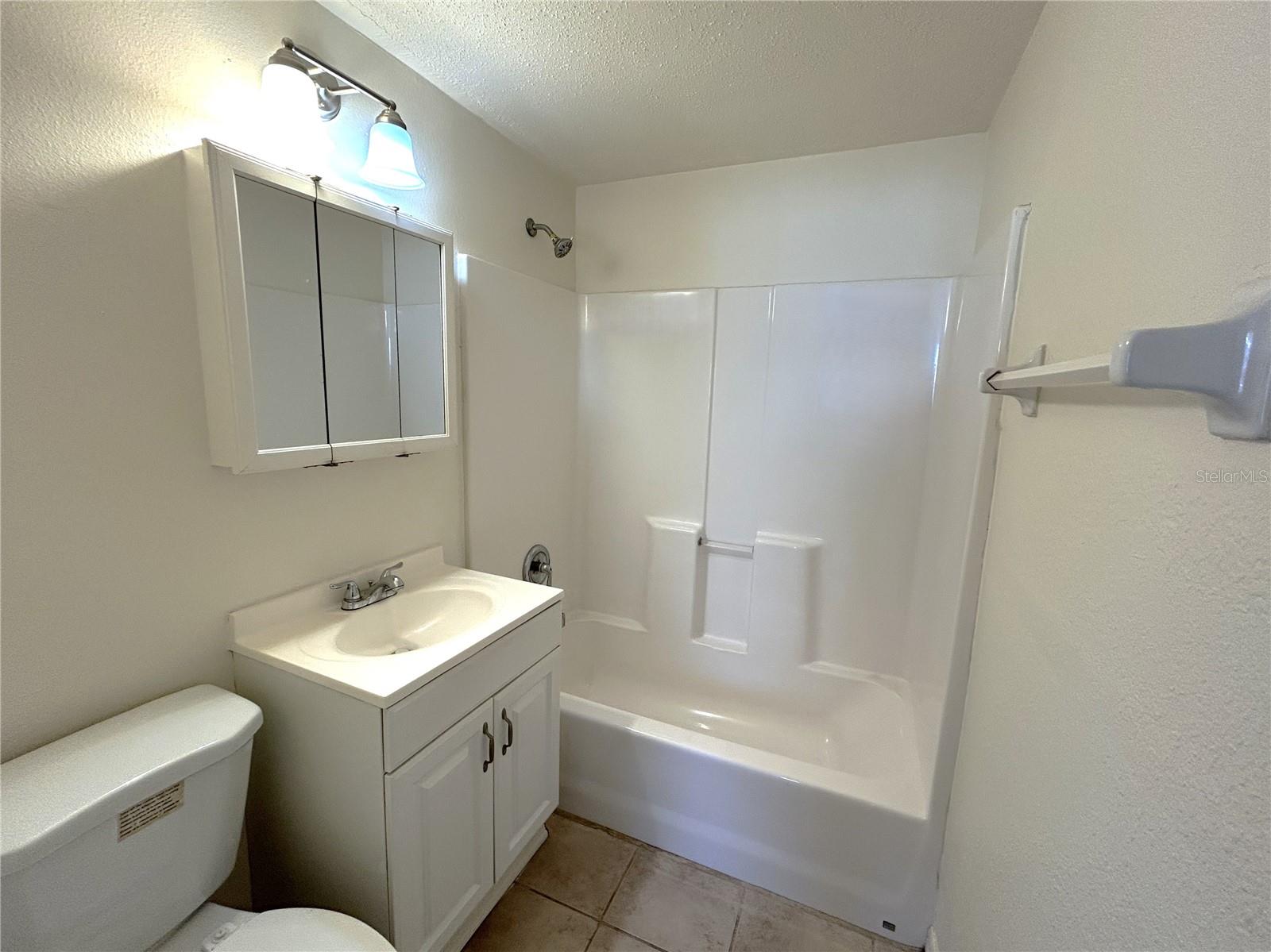 Image 11 of 11 For 275 Pineapple Street B