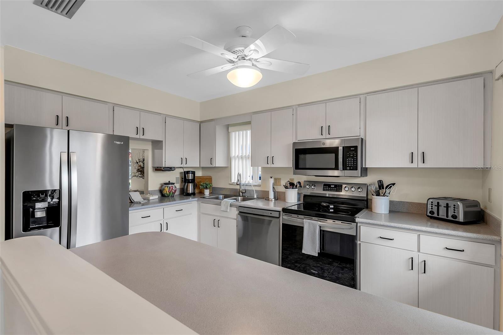 Image 10 of 51 For 3215 Mercer Road