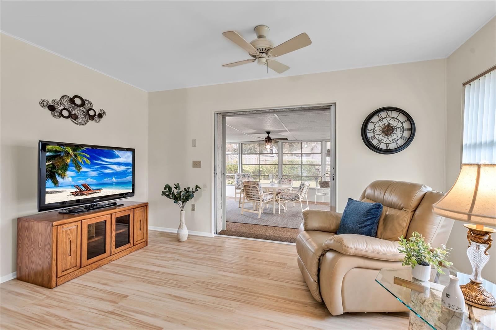 Image 19 of 51 For 3215 Mercer Road