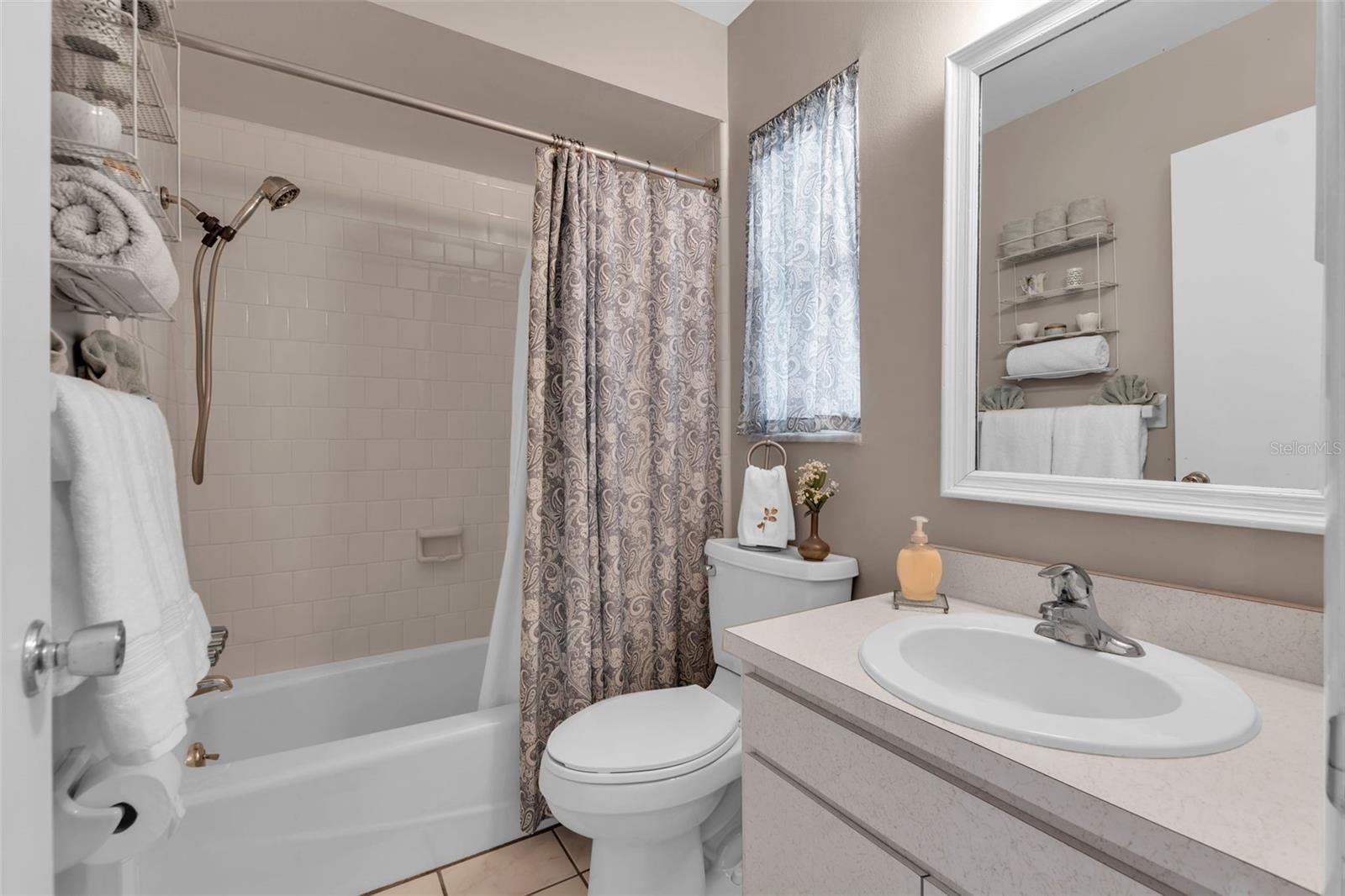 Image 28 of 51 For 3215 Mercer Road