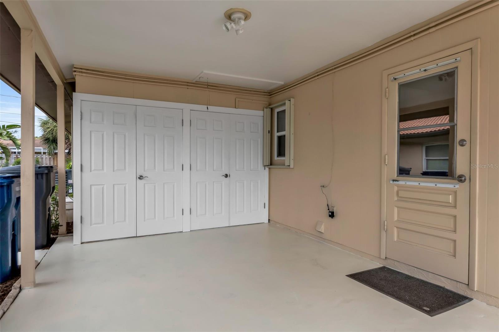 Image 3 of 51 For 3215 Mercer Road