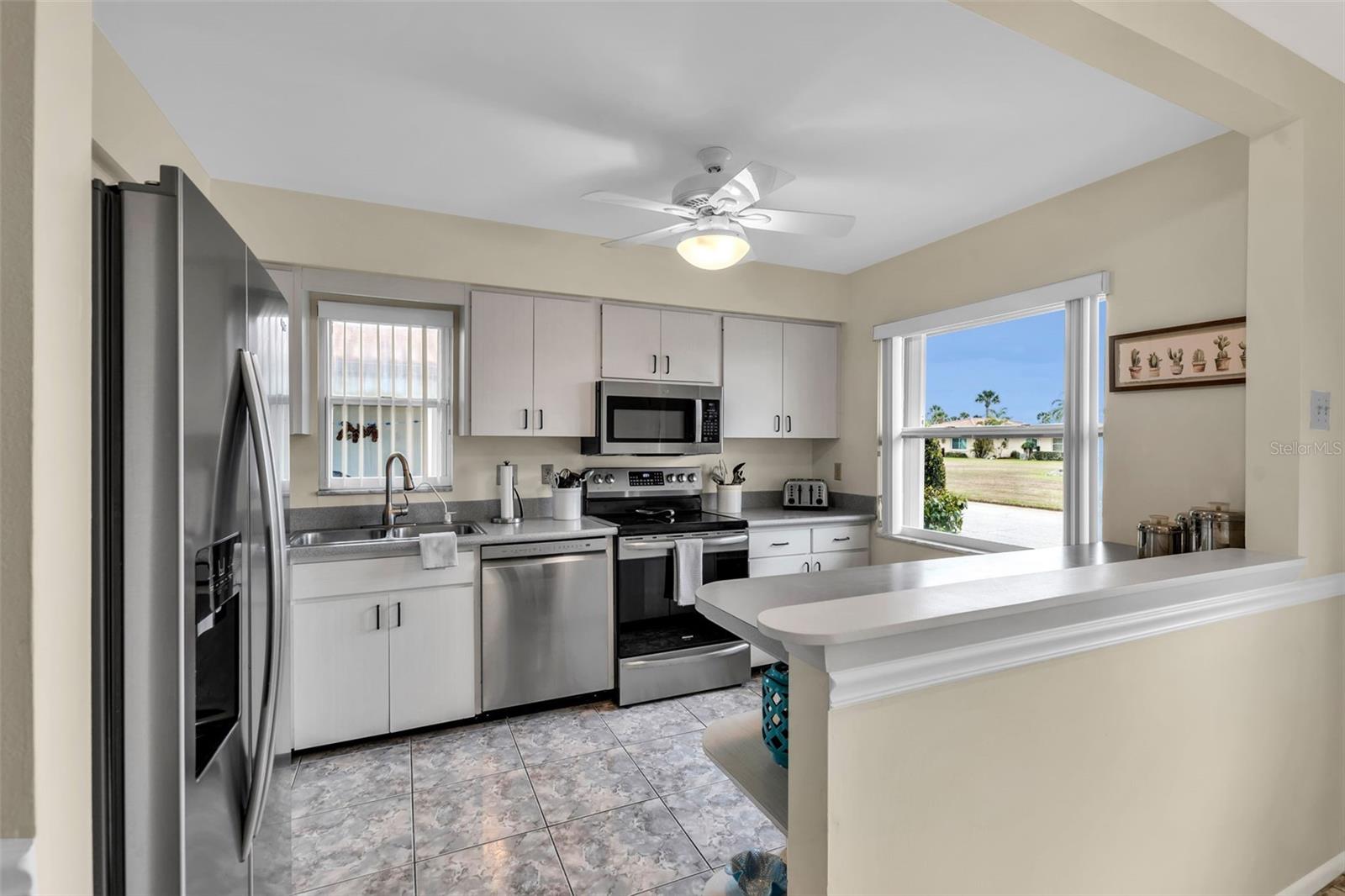 Image 8 of 51 For 3215 Mercer Road