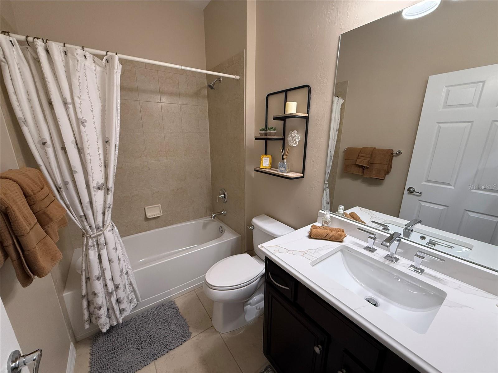 Image 30 of 90 For 13551 Salinas Street