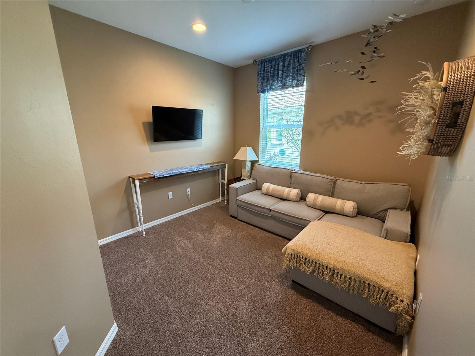 Image 31 of 90 For 13551 Salinas Street