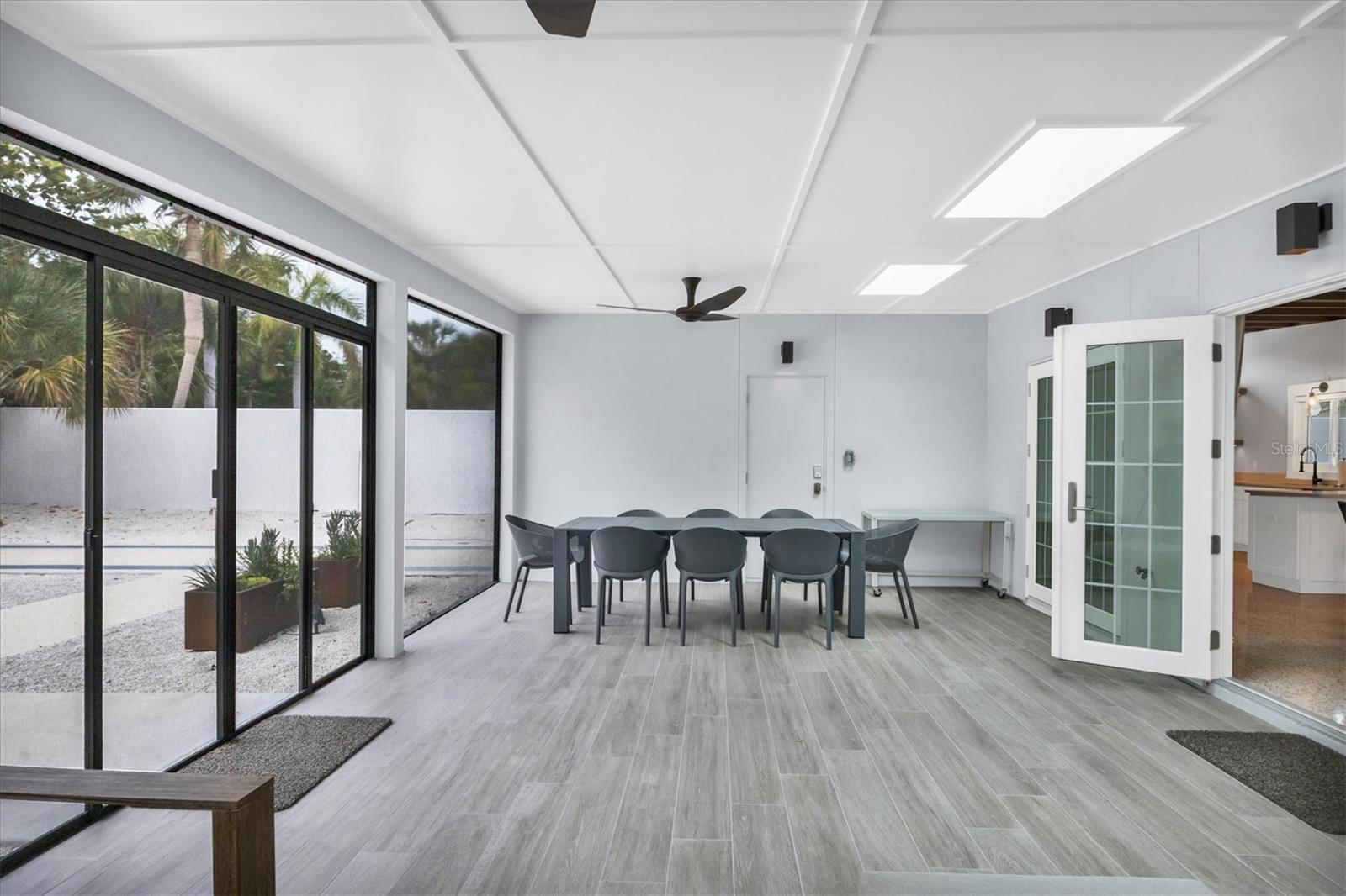 Image 9 of 80 For 1116 Westway Drive