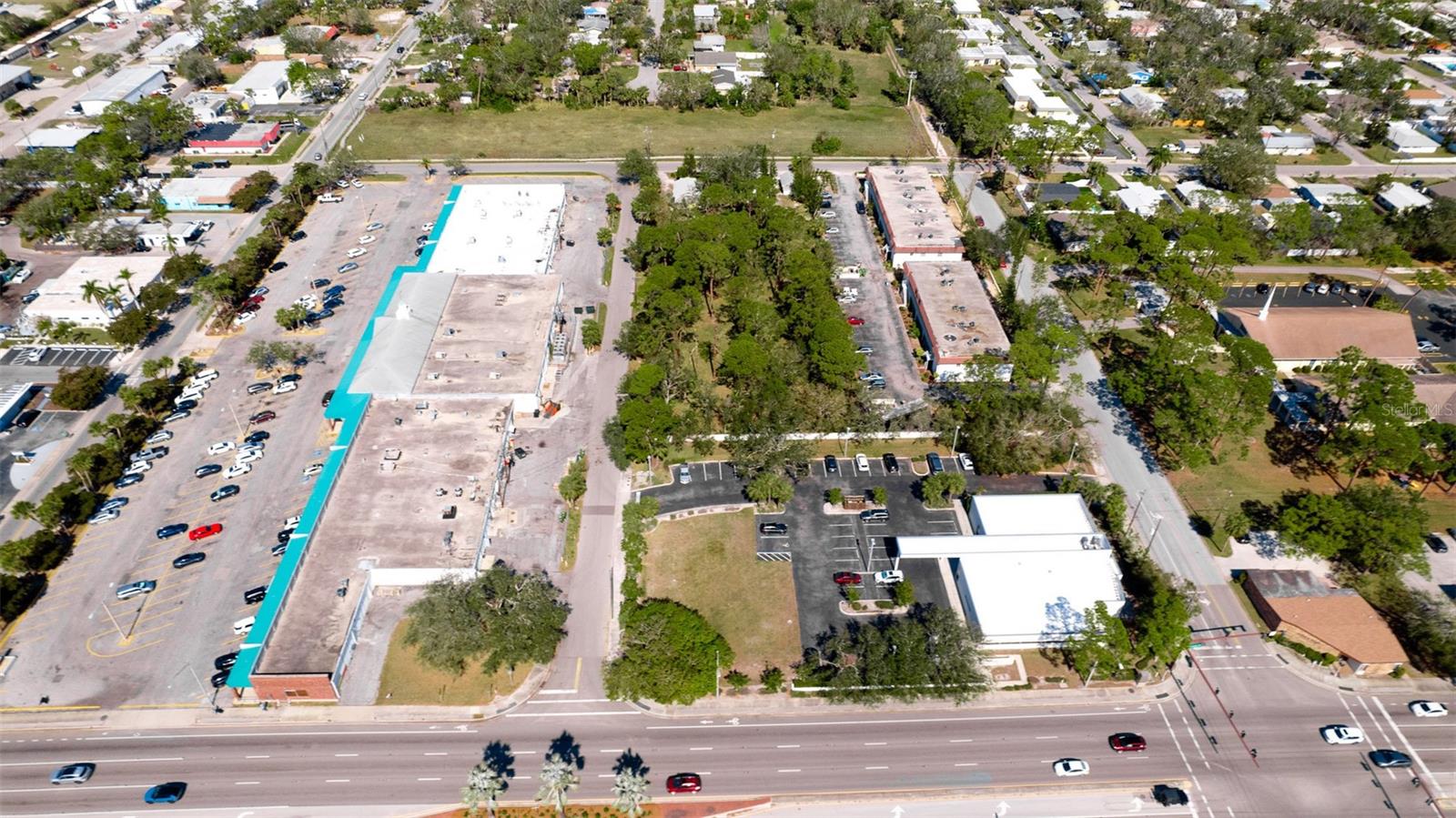 Listing photo id 2 for N Shade Avenue