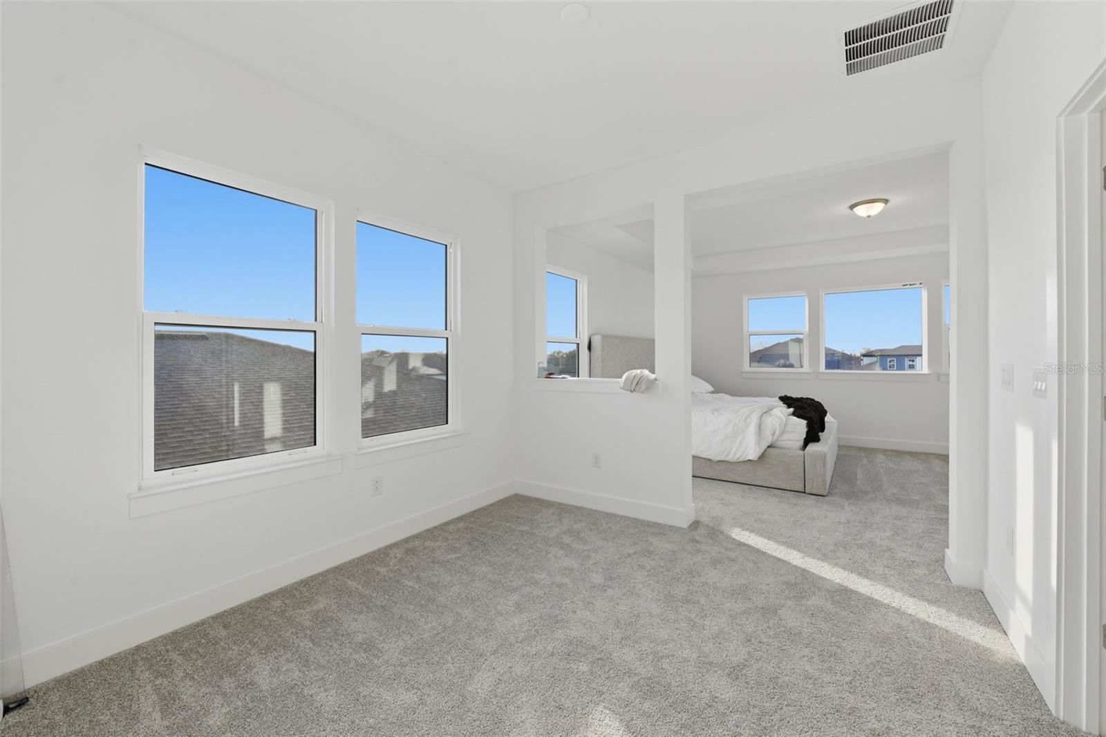 Listing photo id 24 for 6112 Jensen View Avenue