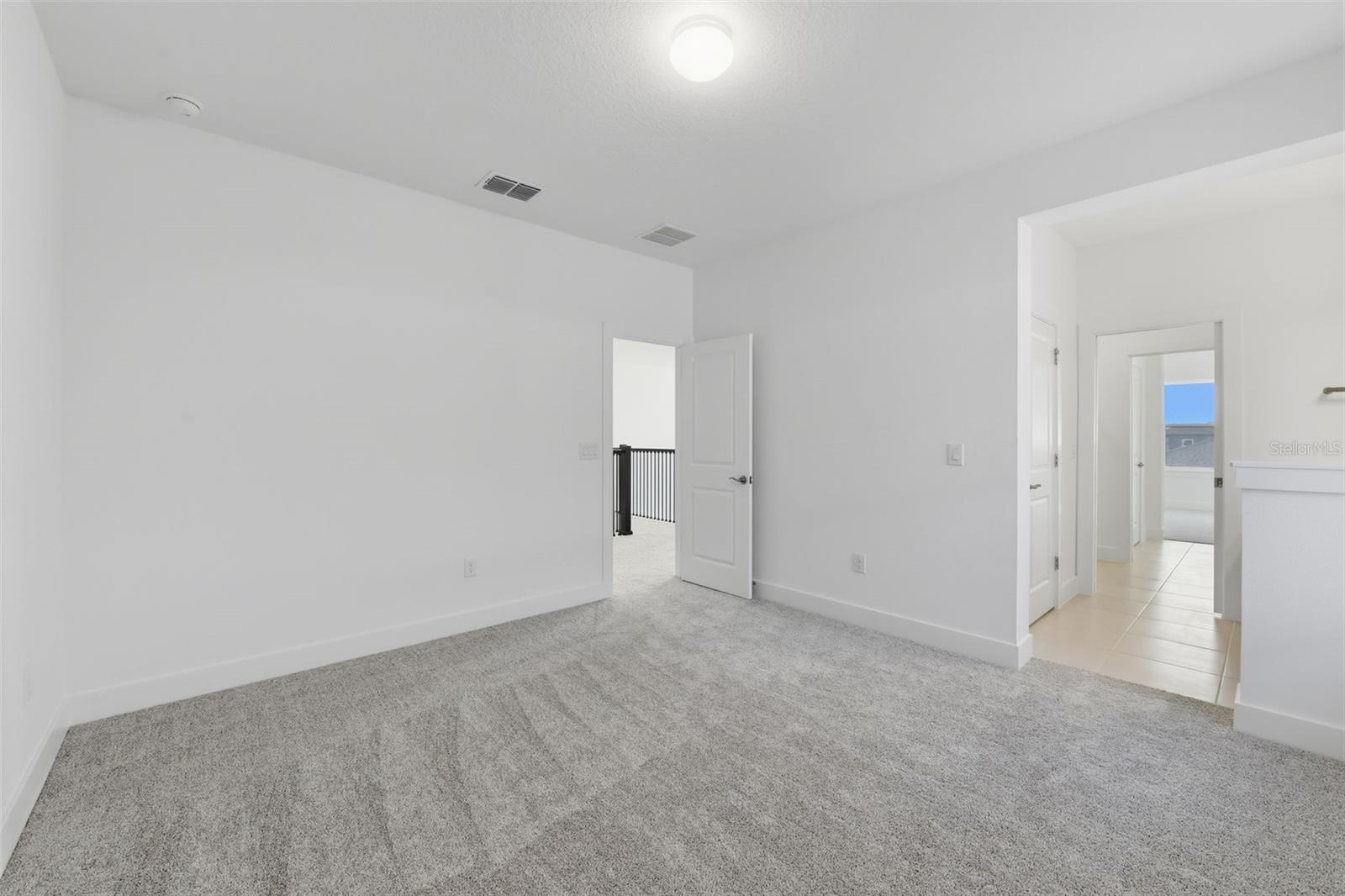 Listing photo id 29 for 6112 Jensen View Avenue