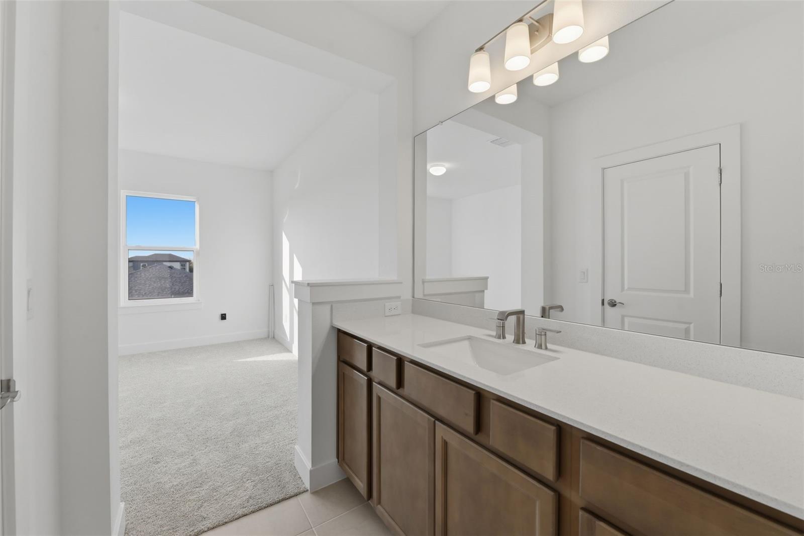 Listing photo id 39 for 6112 Jensen View Avenue