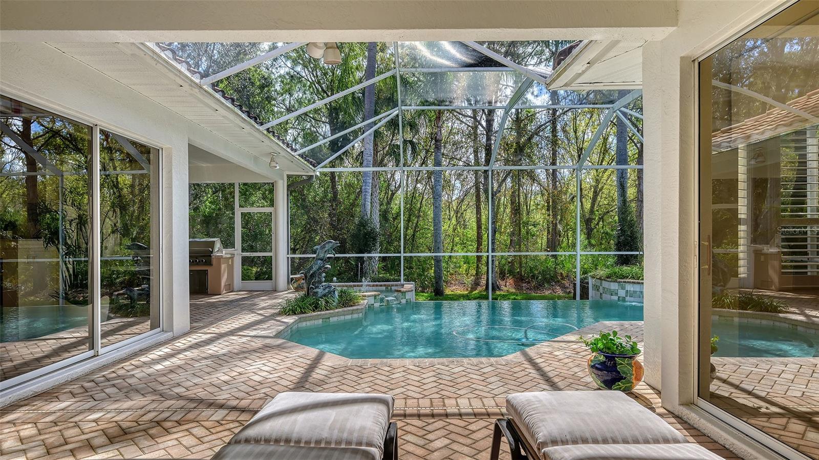 Image 8 of 82 For 8215 Waterview Boulevard