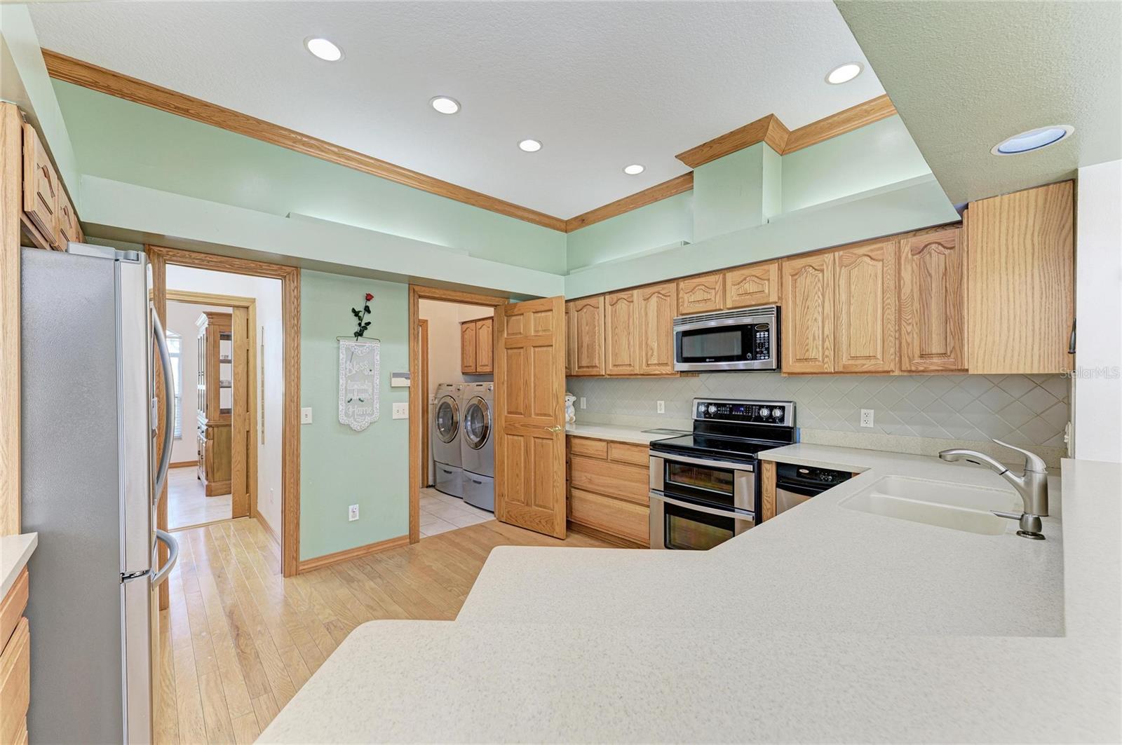 Image 20 of 73 For 7604 52nd Terrace E