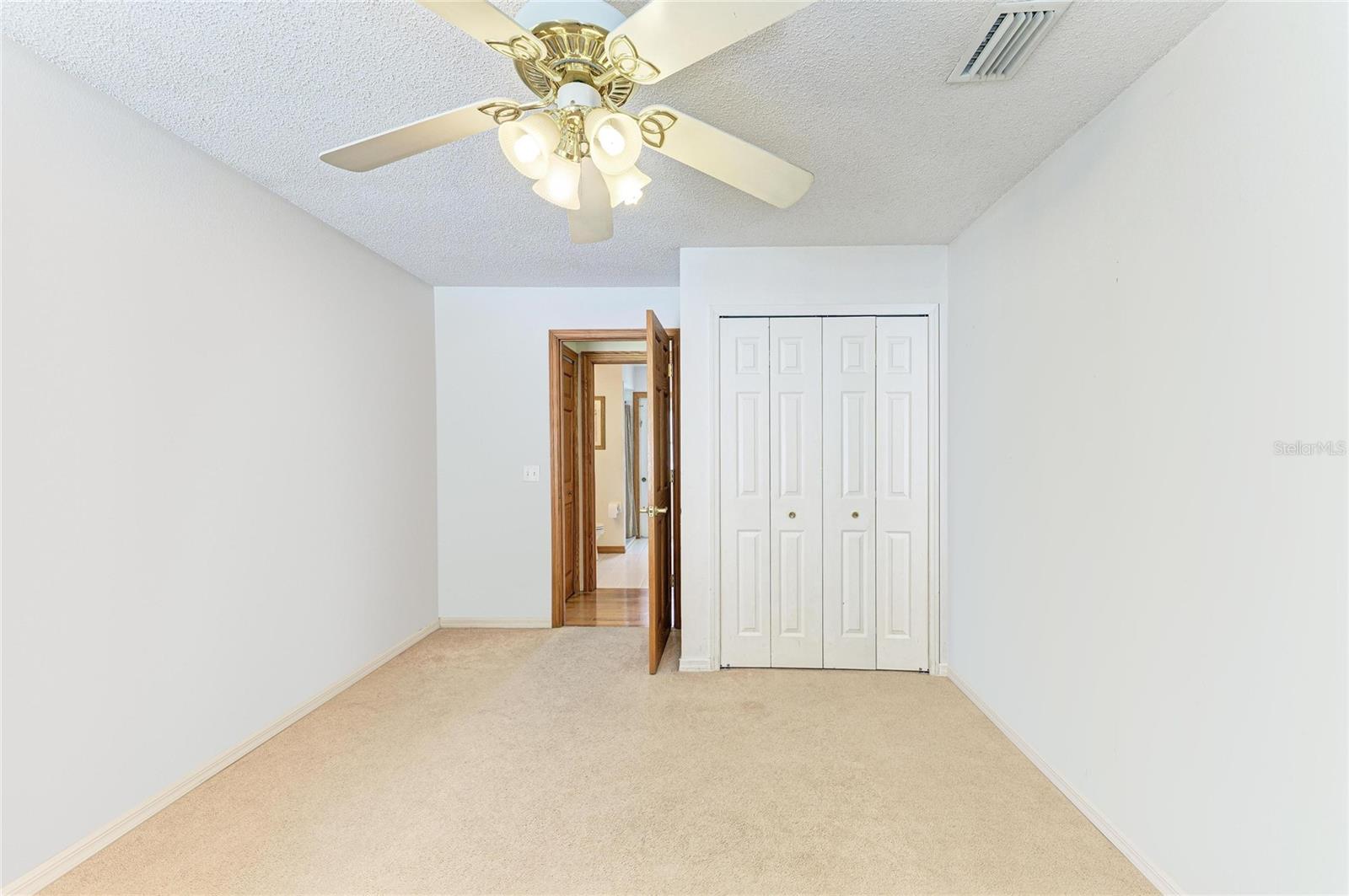 Image 46 of 73 For 7604 52nd Terrace E