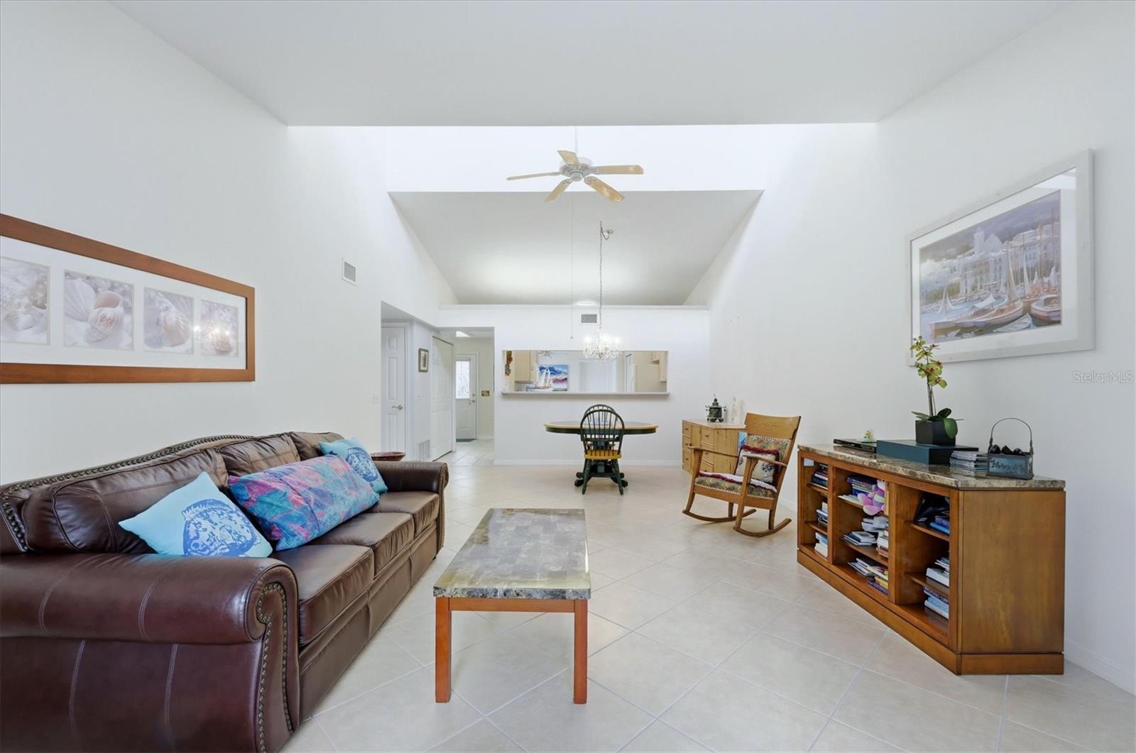 Image 9 of 38 For 4577 Hidden View Place 21