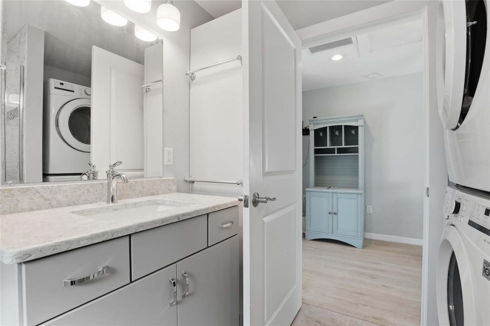 Image 22 of 33 For 14100 Myakka Avenue 26