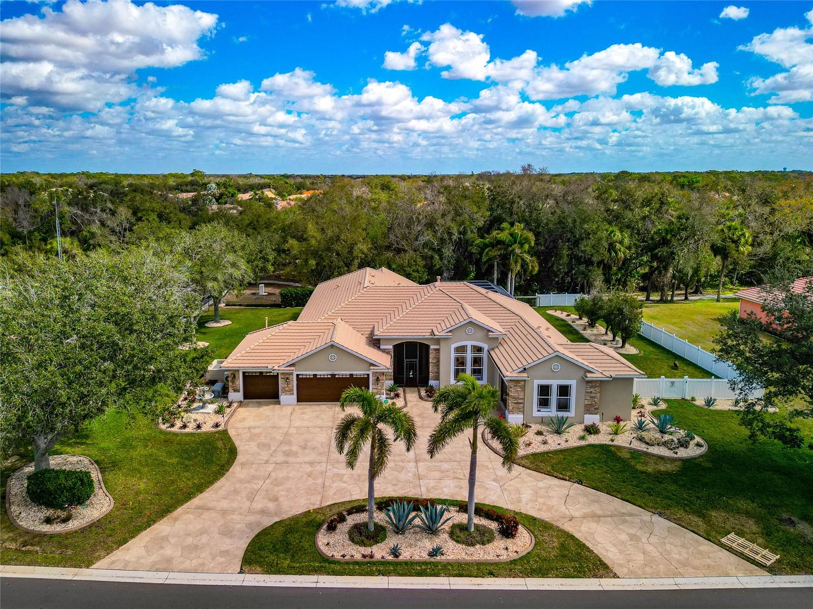 Image 2 of 67 For 405 Petrel Trail