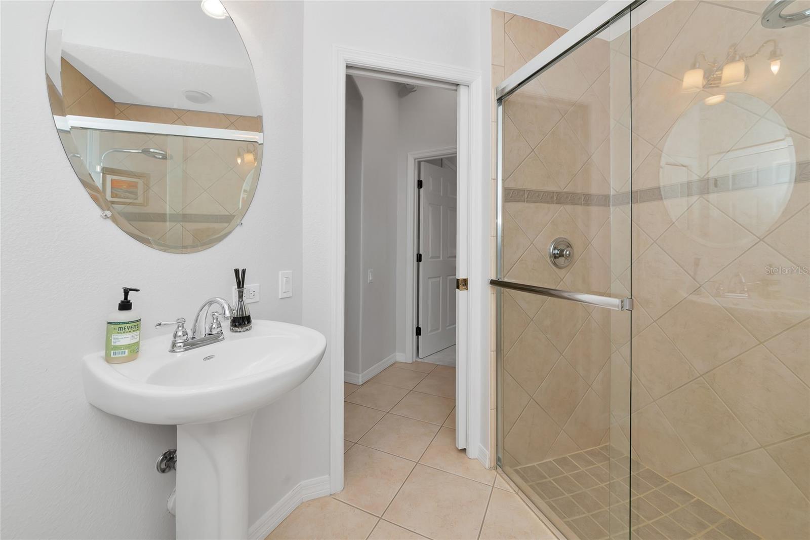 Image 21 of 67 For 405 Petrel Trail