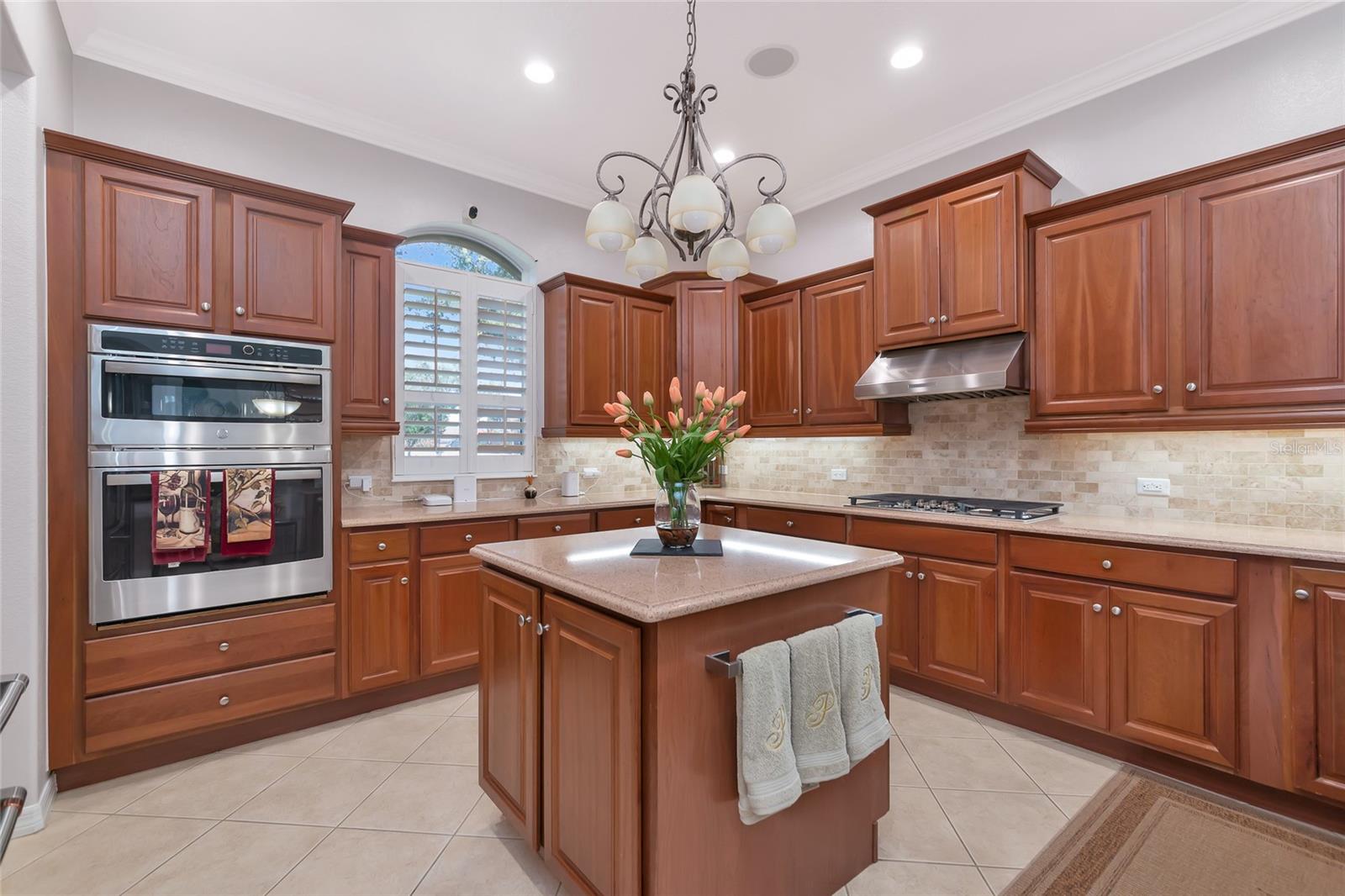 Image 28 of 67 For 405 Petrel Trail