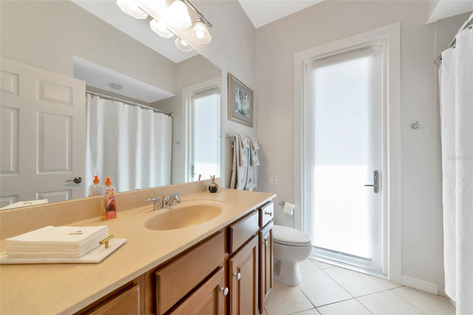 Image 38 of 67 For 405 Petrel Trail