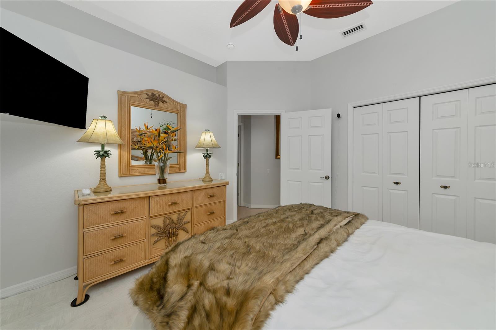 Image 41 of 67 For 405 Petrel Trail