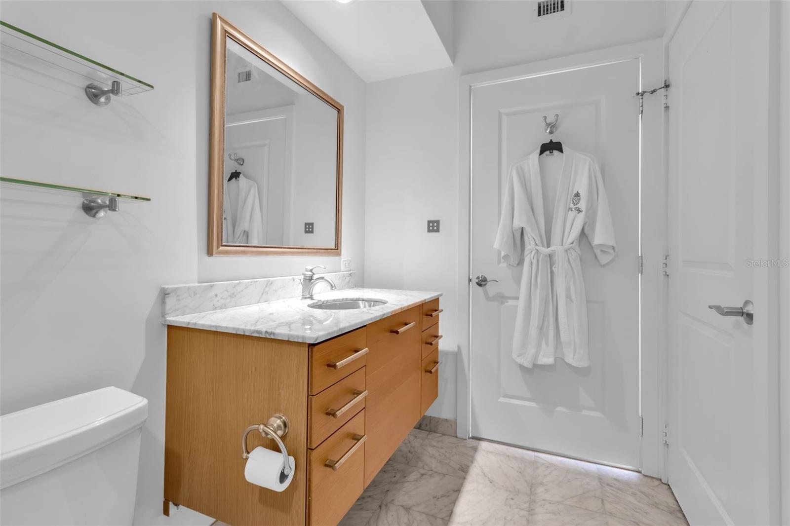 Image 8 of 30 For 1350 Main Street 502