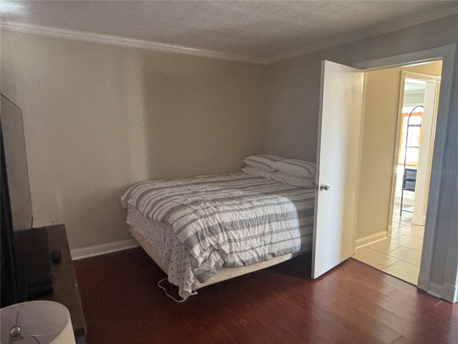 Image 17 of 32 For 2226 Fairfield Avenue