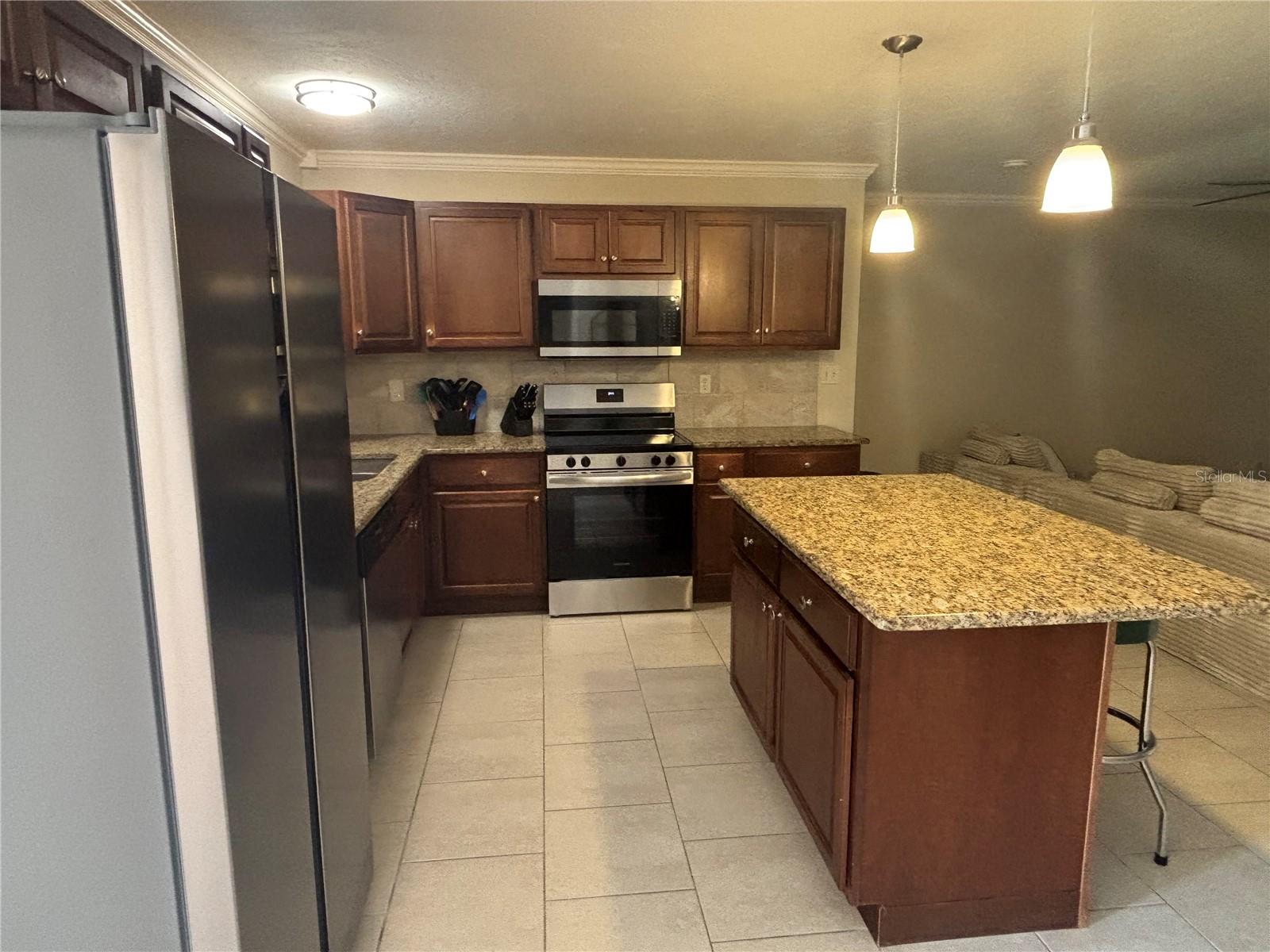 Image 7 of 32 For 2226 Fairfield Avenue