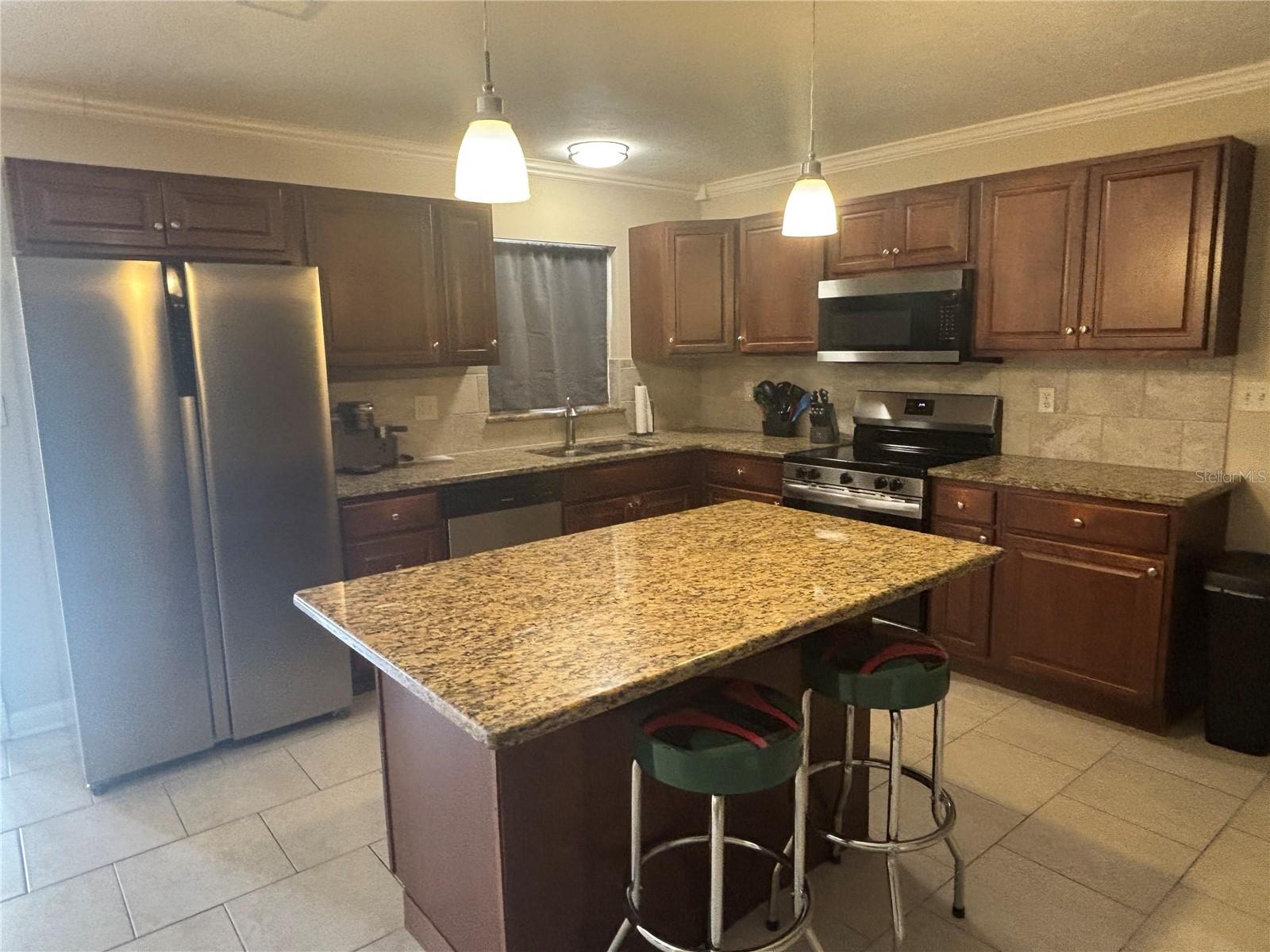 Image 8 of 32 For 2226 Fairfield Avenue