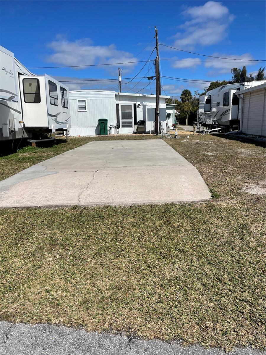 Image 2 of 13 For 86 Michigan Street