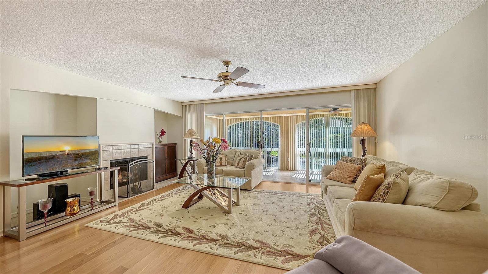 Image 11 of 70 For 5521 Chanteclaire  21