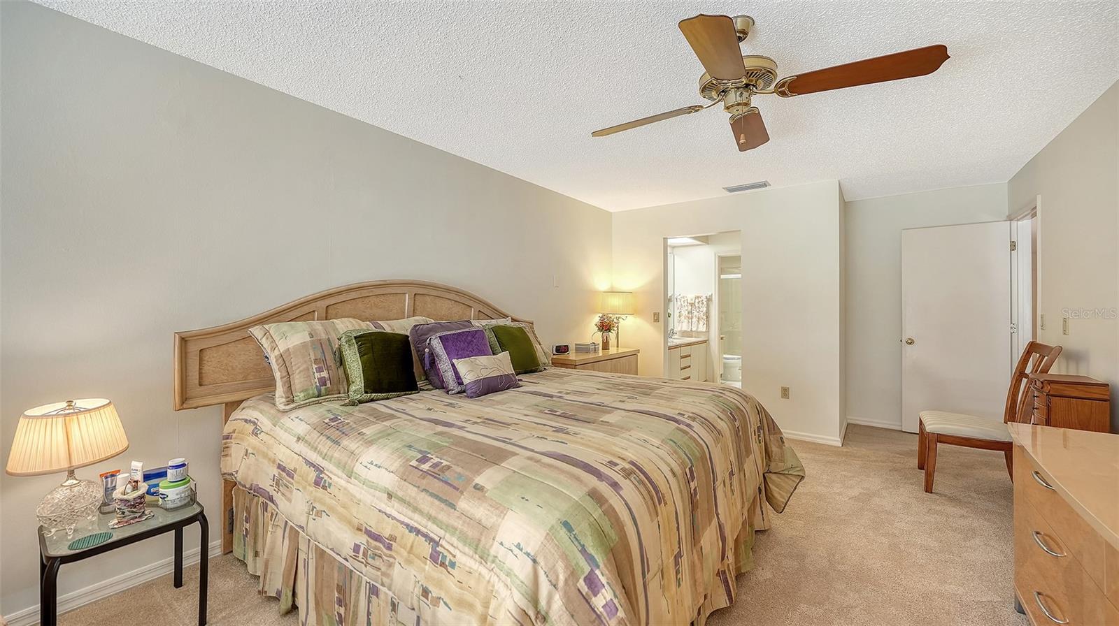 Image 22 of 70 For 5521 Chanteclaire  21