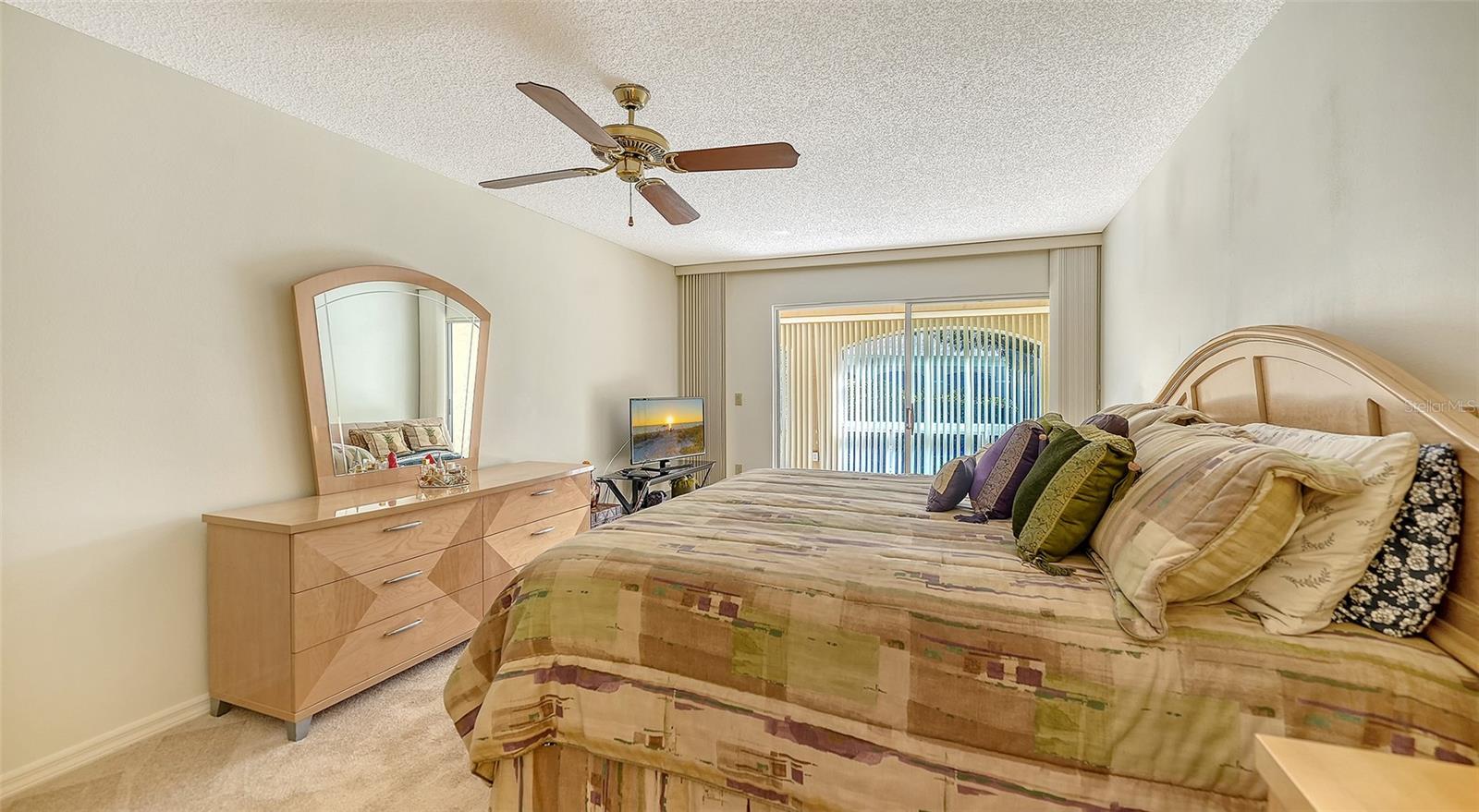 Image 24 of 70 For 5521 Chanteclaire  21