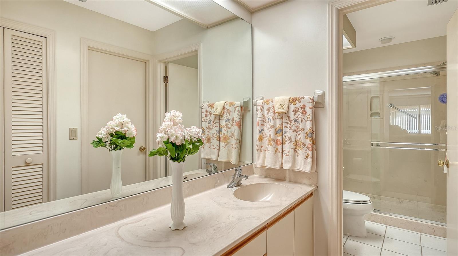 Image 25 of 70 For 5521 Chanteclaire  21