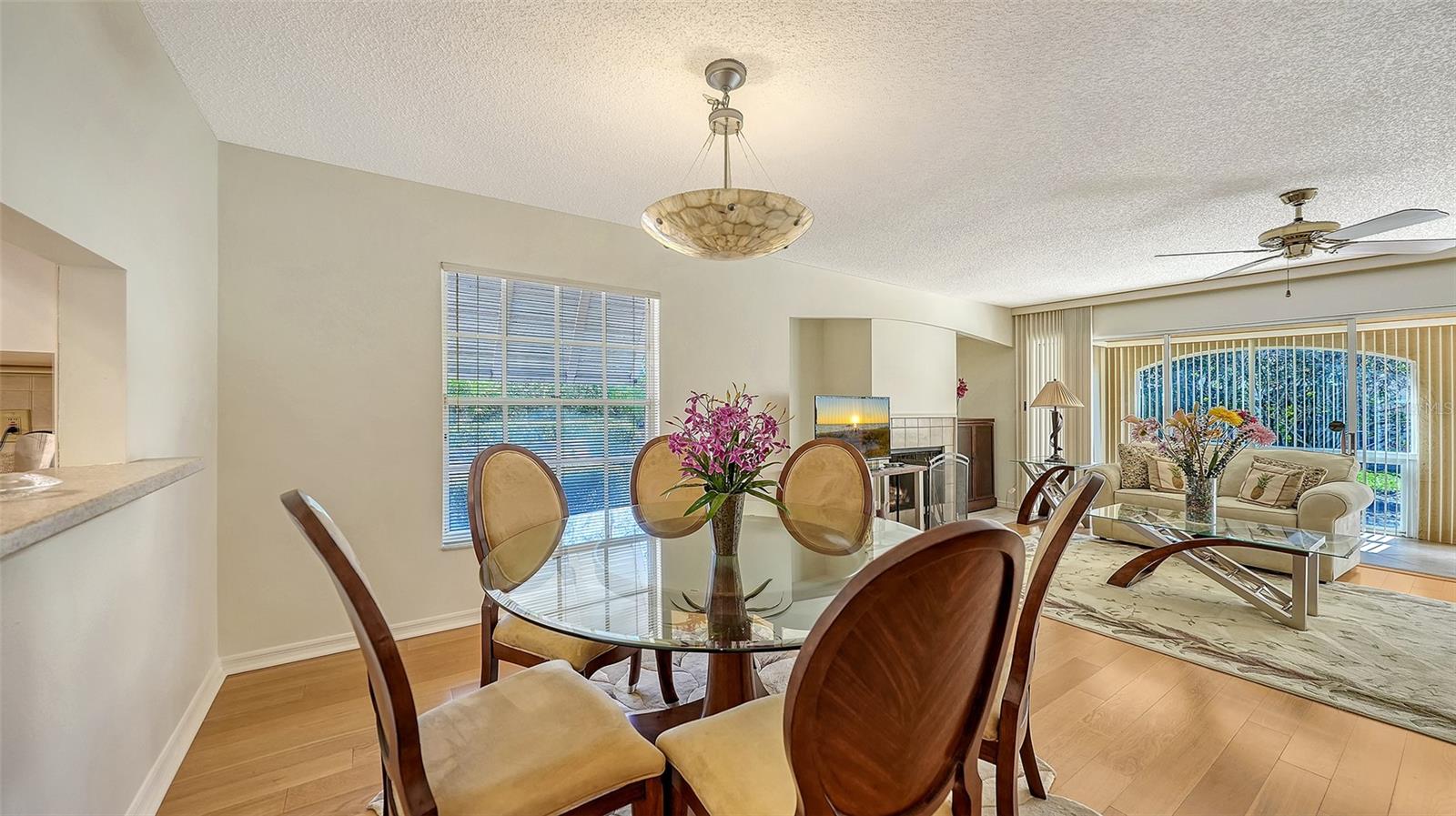 Image 7 of 70 For 5521 Chanteclaire  21