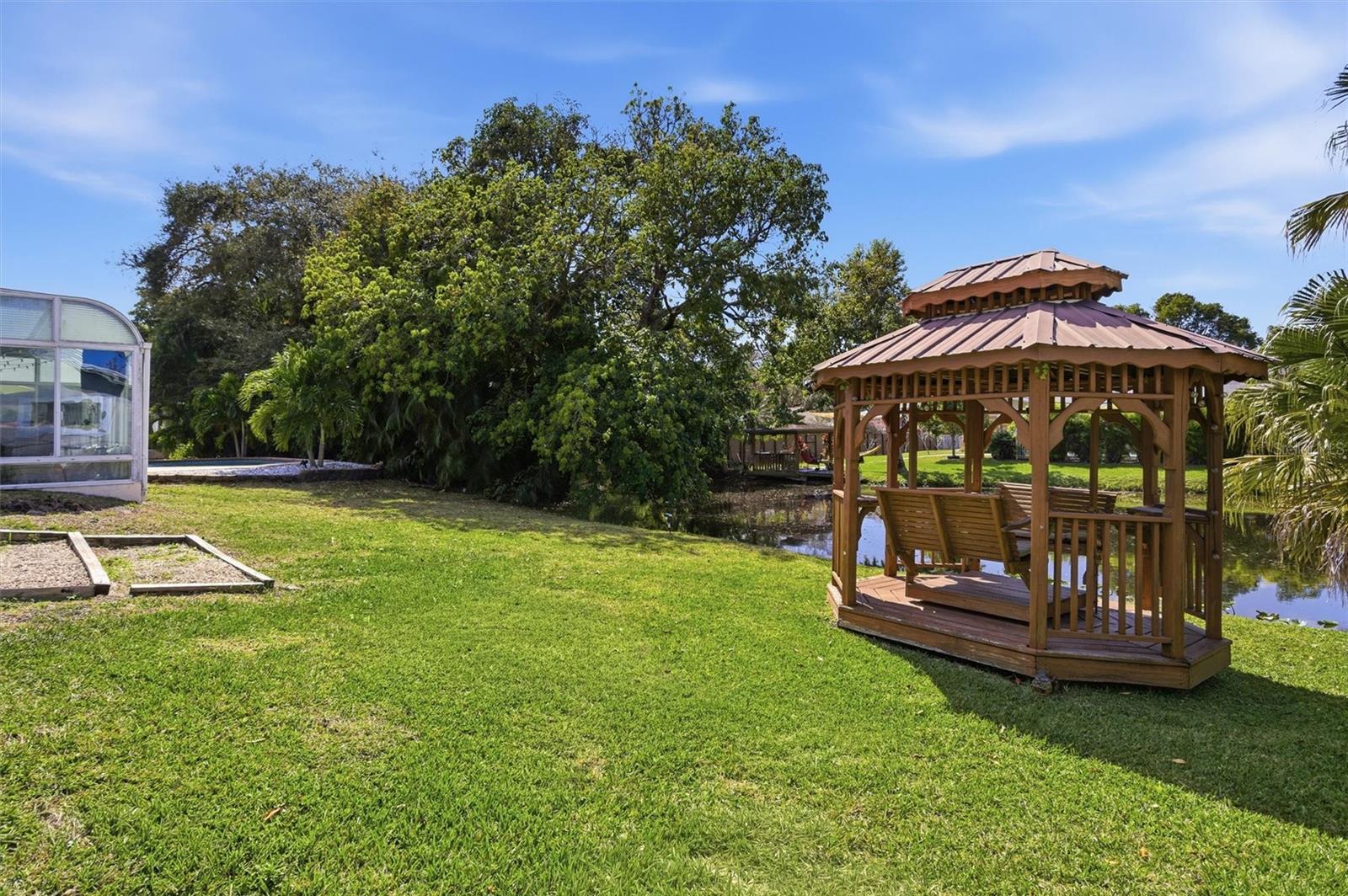 Image 11 of 52 For 431 Old Hiatus Rd Avenue