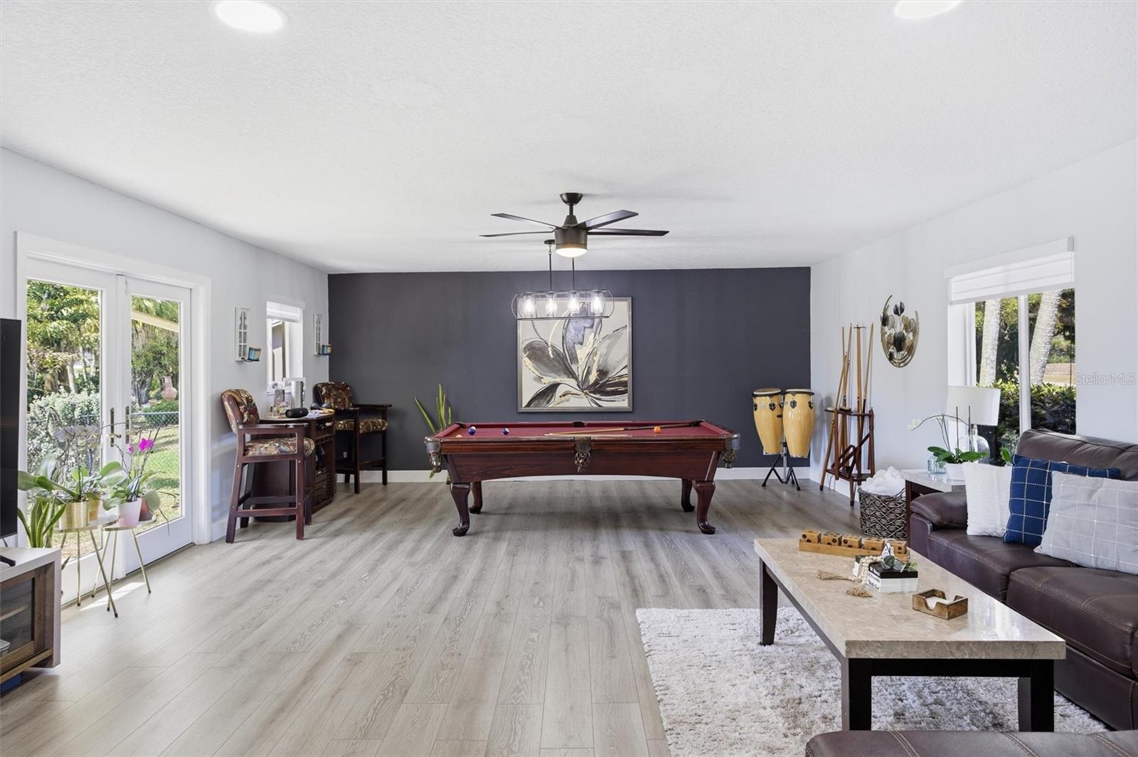 Image 17 of 52 For 431 Old Hiatus Rd Avenue