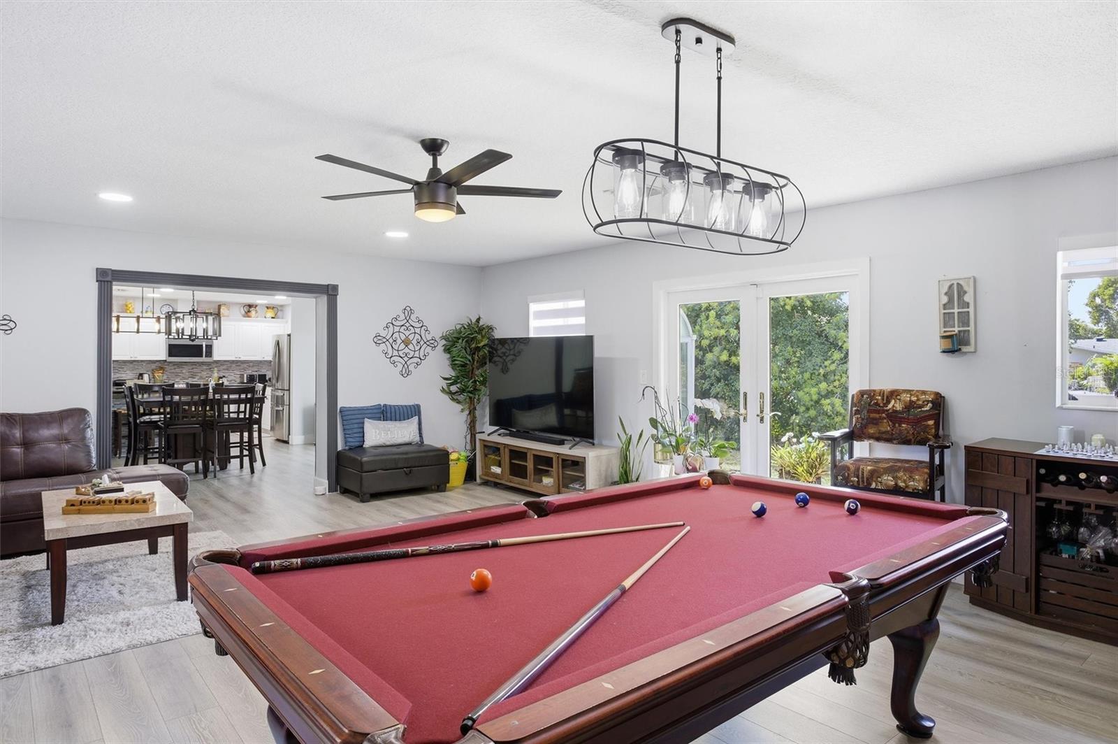 Image 18 of 52 For 431 Old Hiatus Rd Avenue