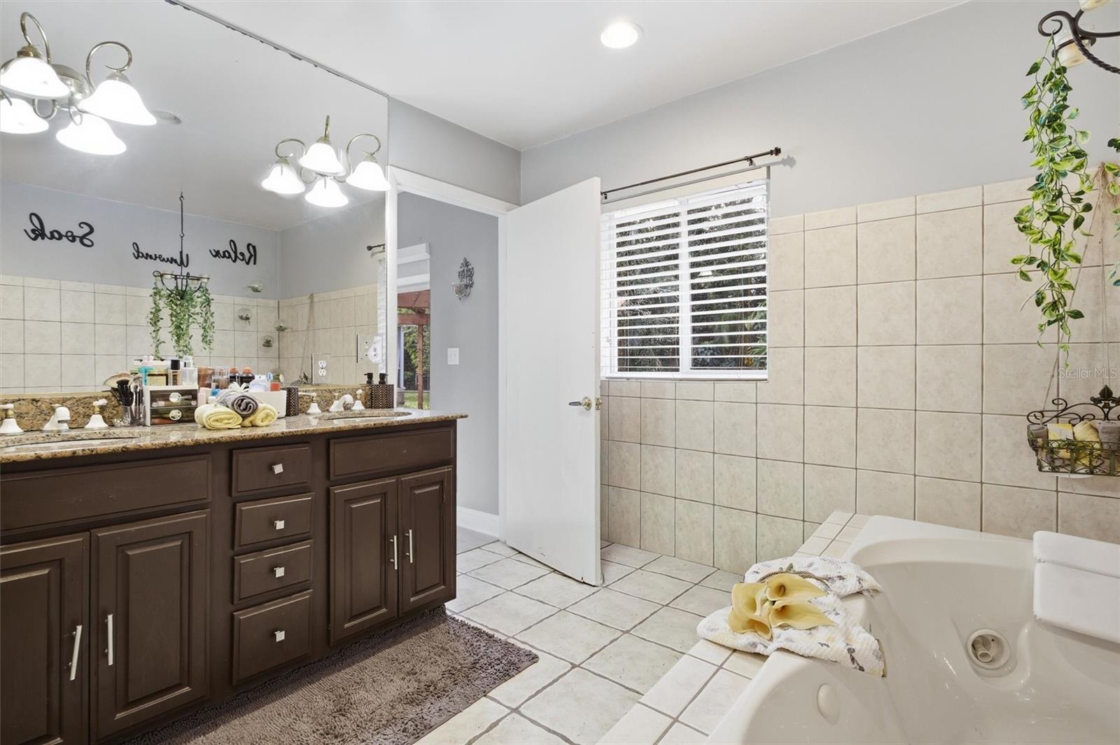 Image 36 of 52 For 431 Old Hiatus Rd Avenue